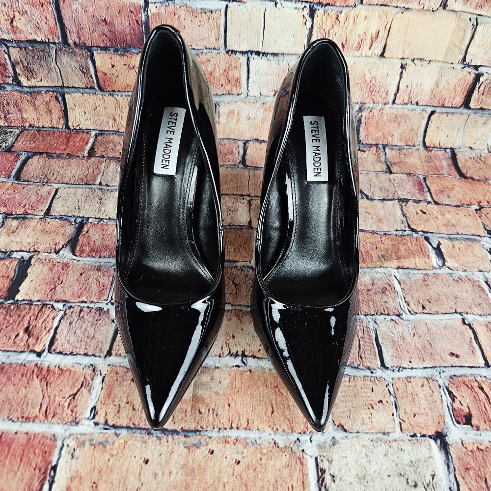 Steve Madden Black Patent Block Heel Pumps - Picture 3 of 12